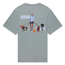 Afbeelding in Gallery-weergave laden, FILLING PIECES T-SHIRT DOG WALKER ANTIQUE ARONA