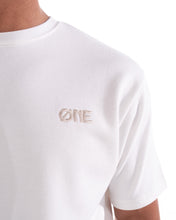 Afbeelding in Gallery-weergave laden, ONE SKYLINE T-SHIRT Off White Beige