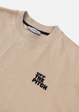 Afbeelding in Gallery-weergave laden, OFF THEW PITCH IGNITE LOOSE FIT T SHIRT Sand